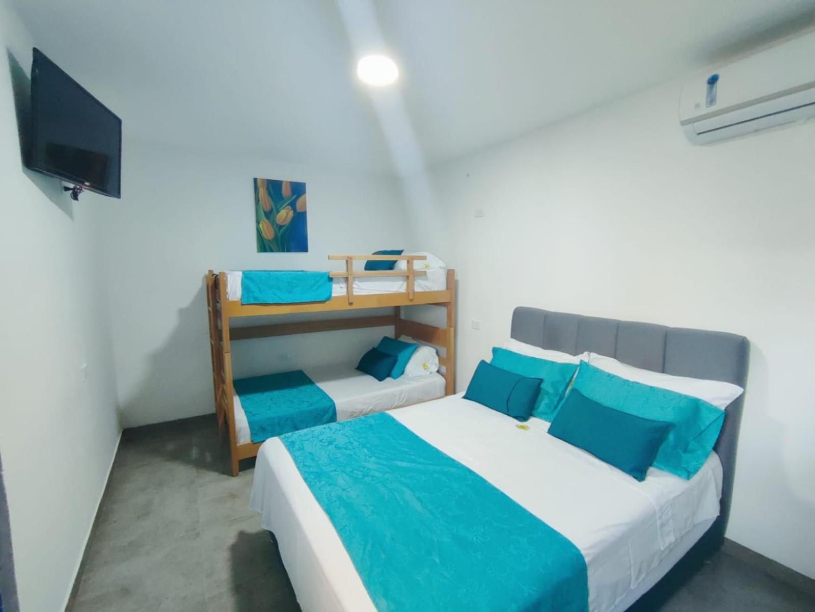 Casa Flor Hostel & Drinks