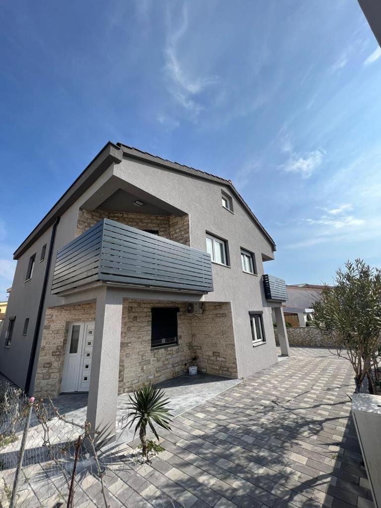 Apartmani Frane