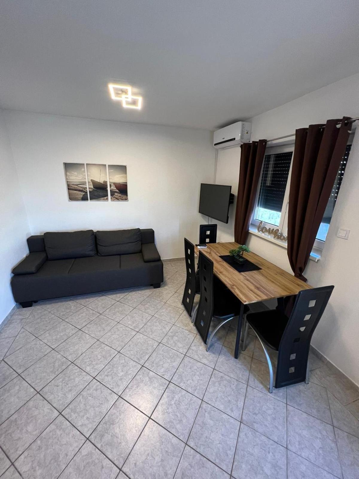 Apartmani Frane