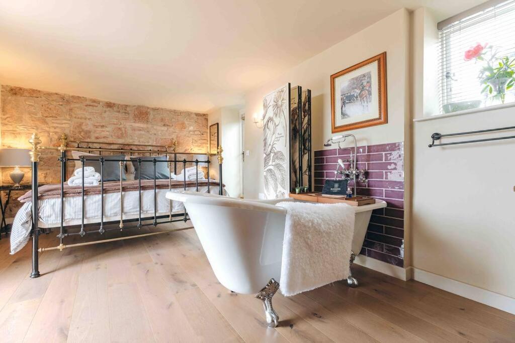 The Hayloft, Pillar Box Farm Cottages view 3