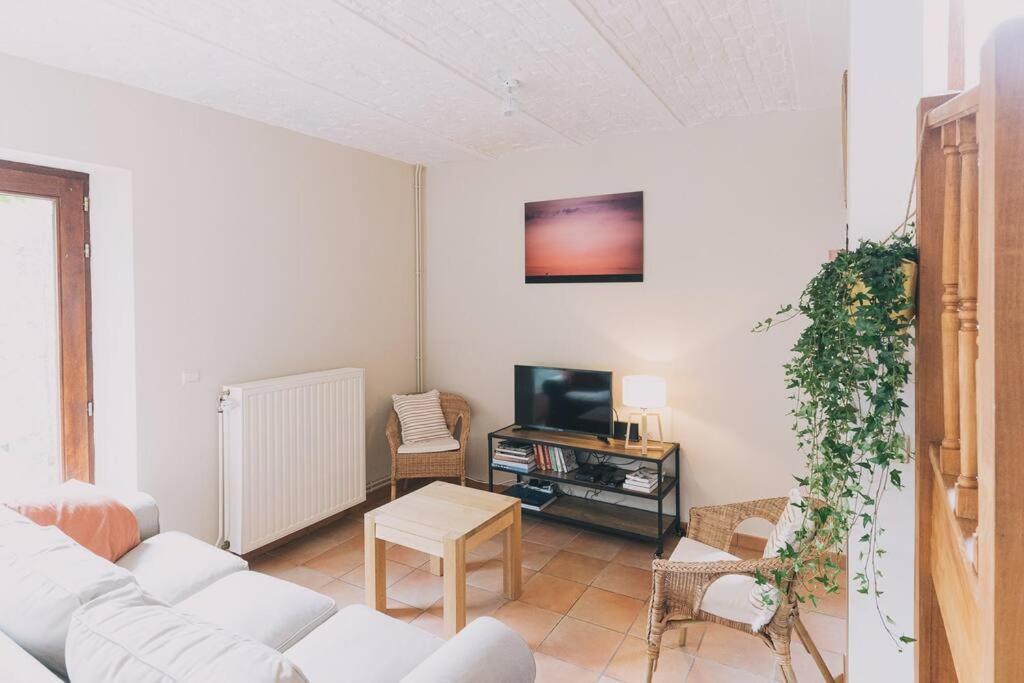 A l'entrée du verger - Charmante maison en pierres