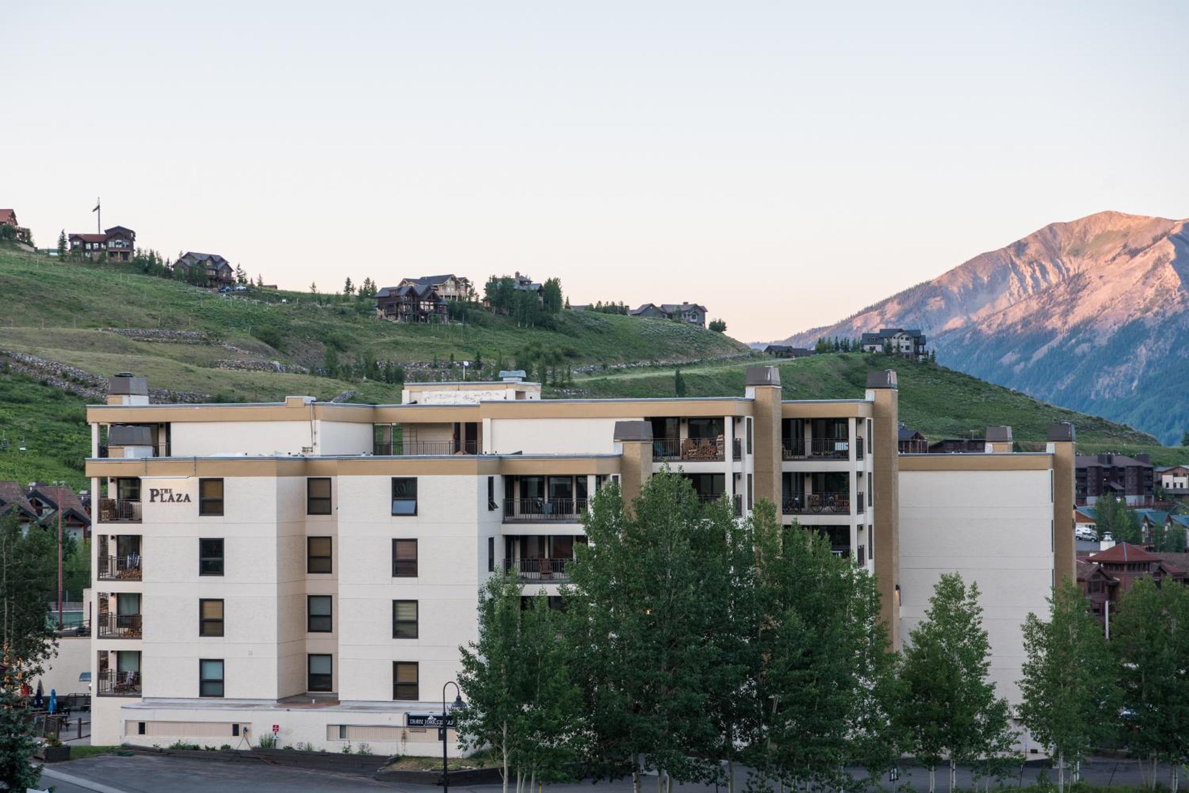 The Plaza Condominiums, A Vail Resorts Property view 2