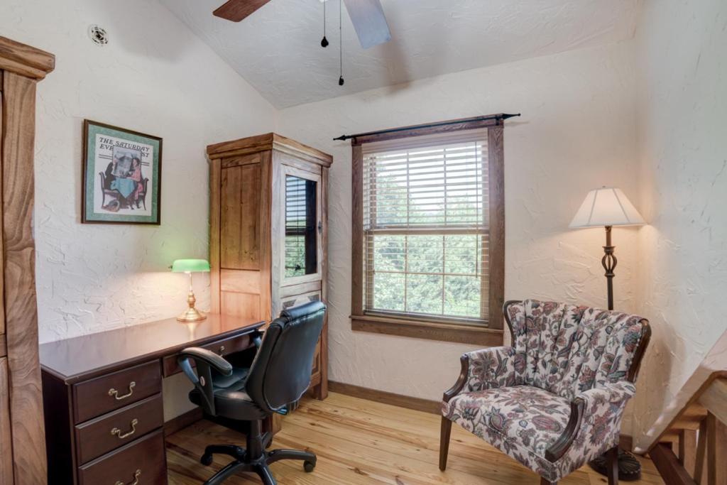 Equestrian Log Cabin, Pet Friendly! - Property Image 12