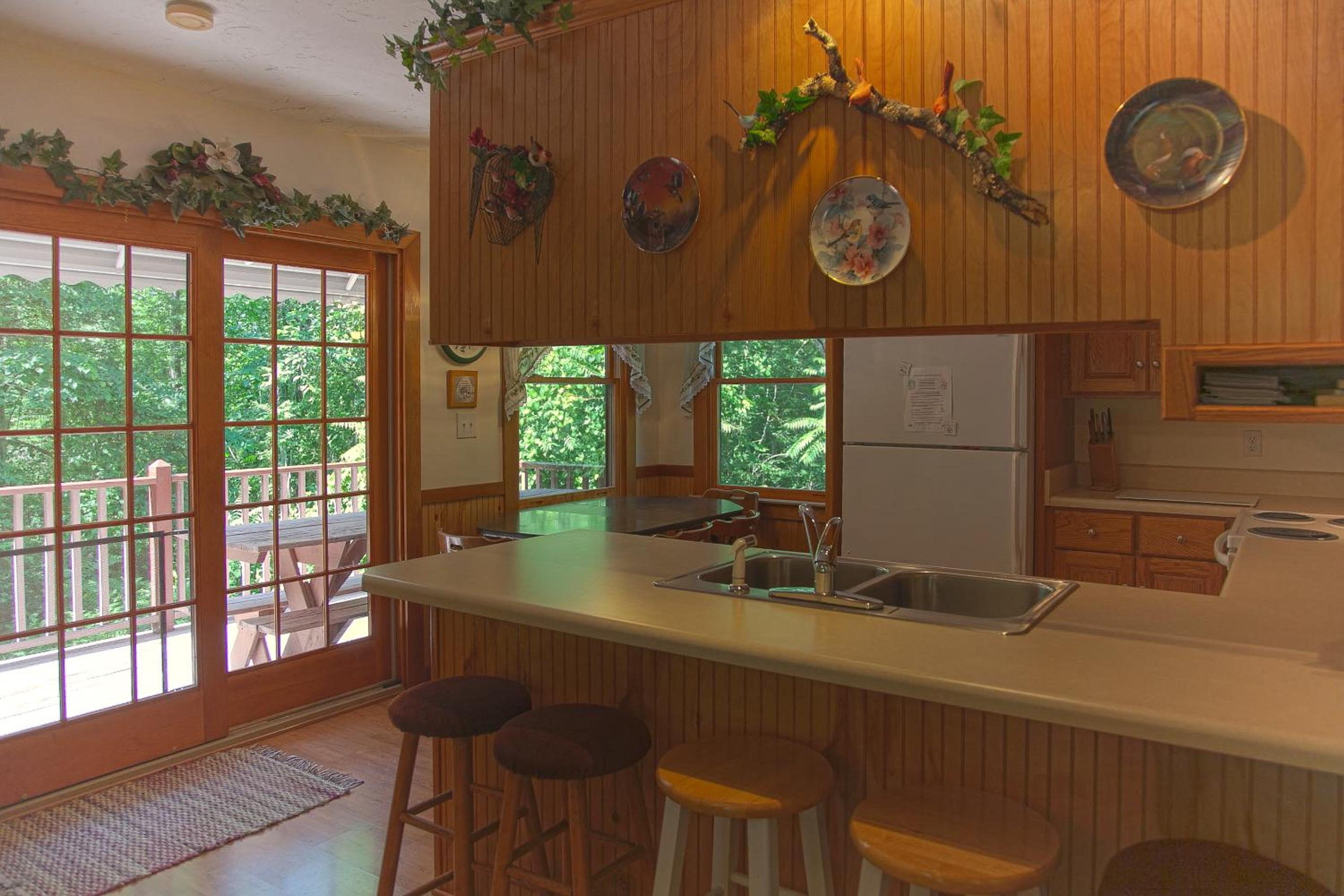 Secluded Chalet - Pet Friendly - Property Image 2
