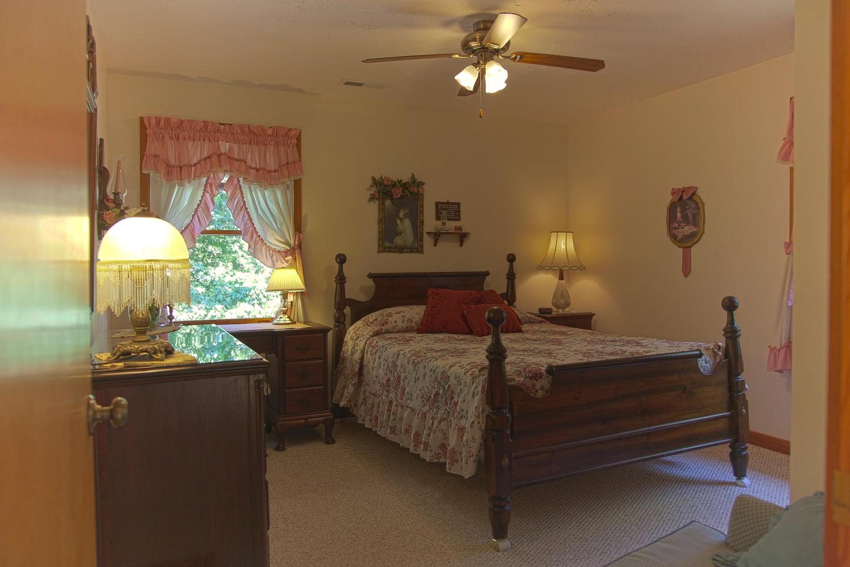 Secluded Chalet - Pet Friendly - Property Image 5