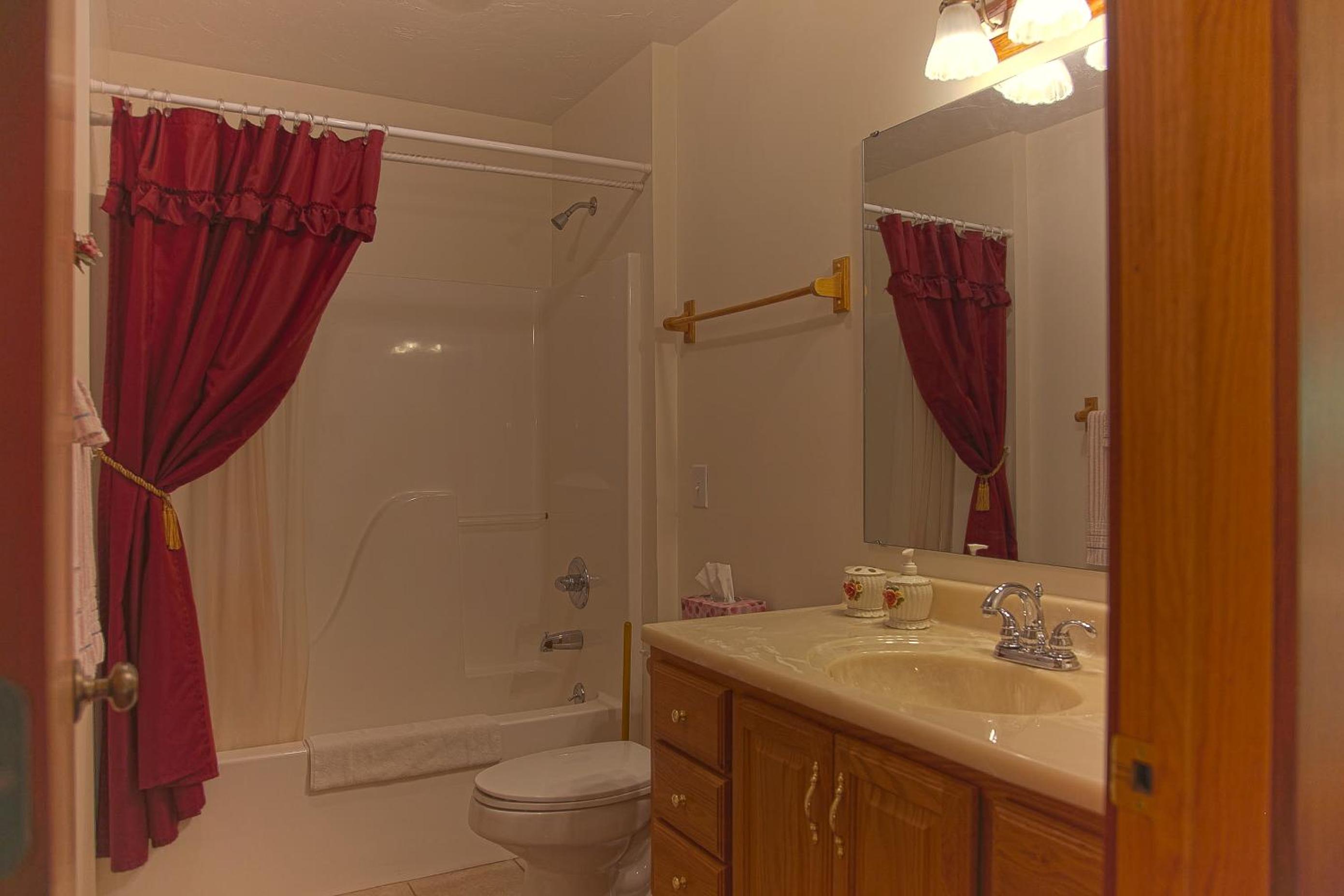 Secluded Chalet - Pet Friendly - Property Image 6