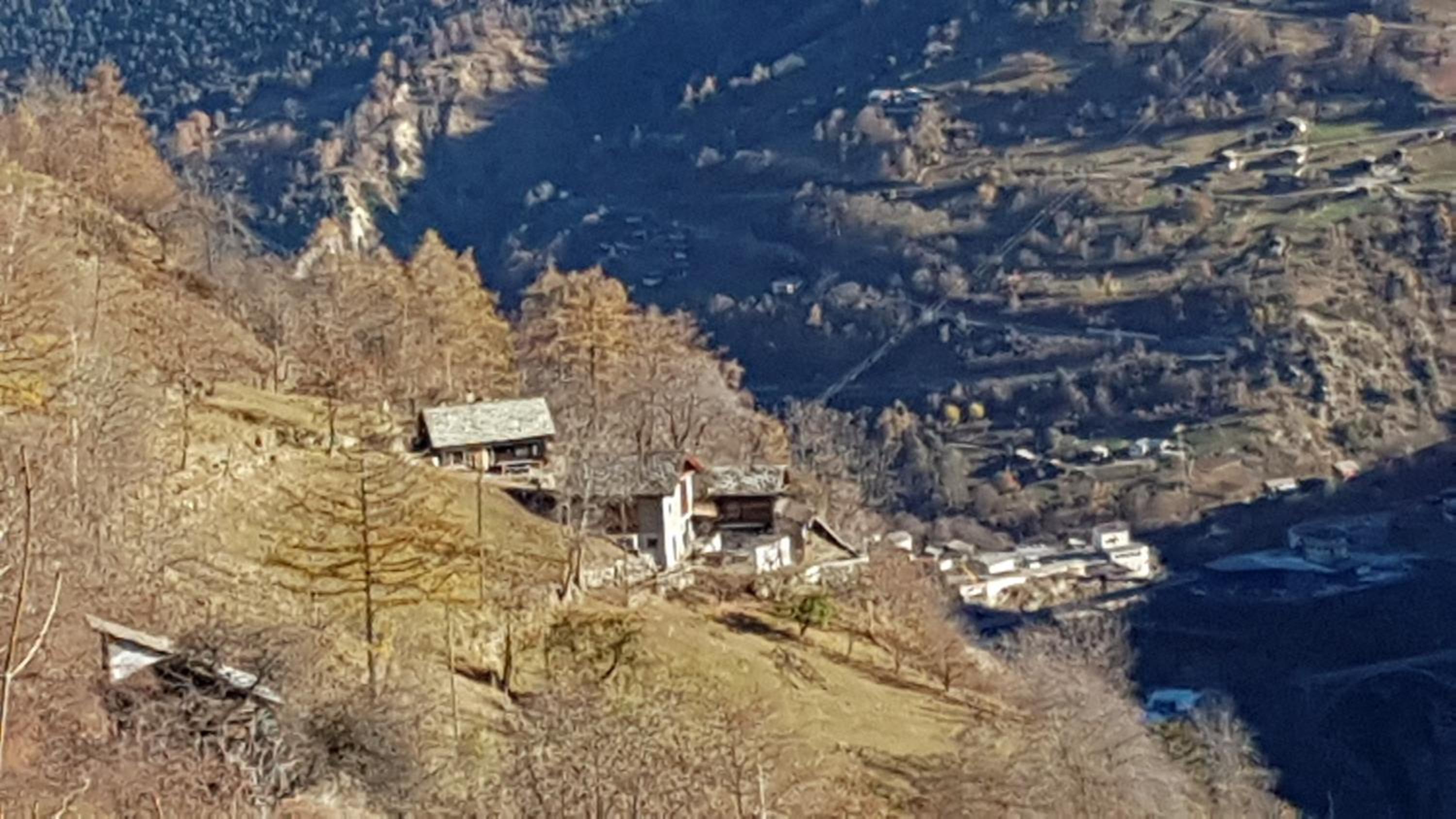 Chalet La Paz with Hotpot and Sauna