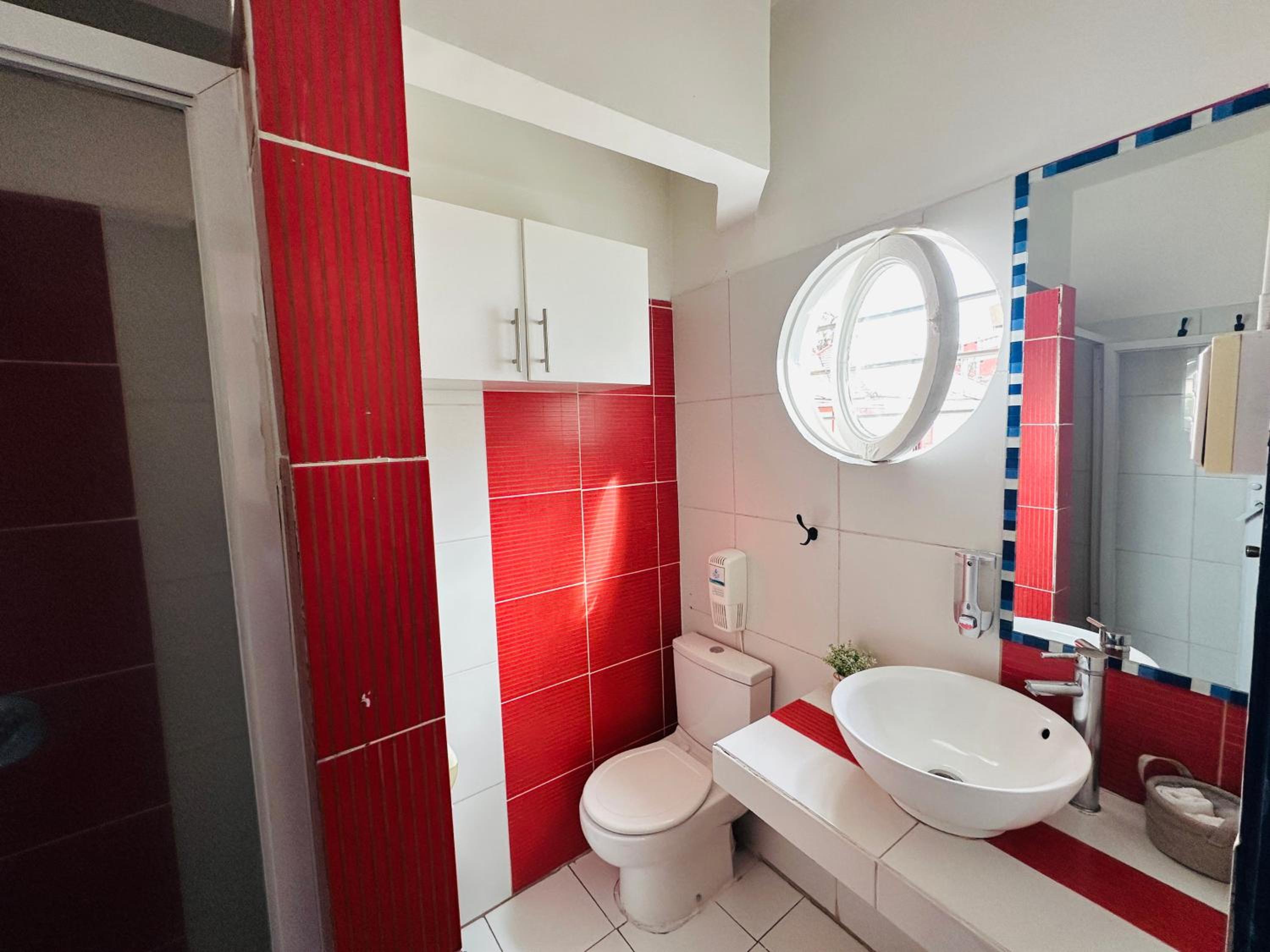 MAKTVB Europa - Hostal Boutique