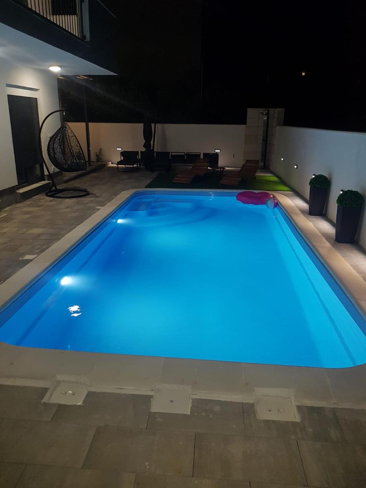 LuxVilla AURORA