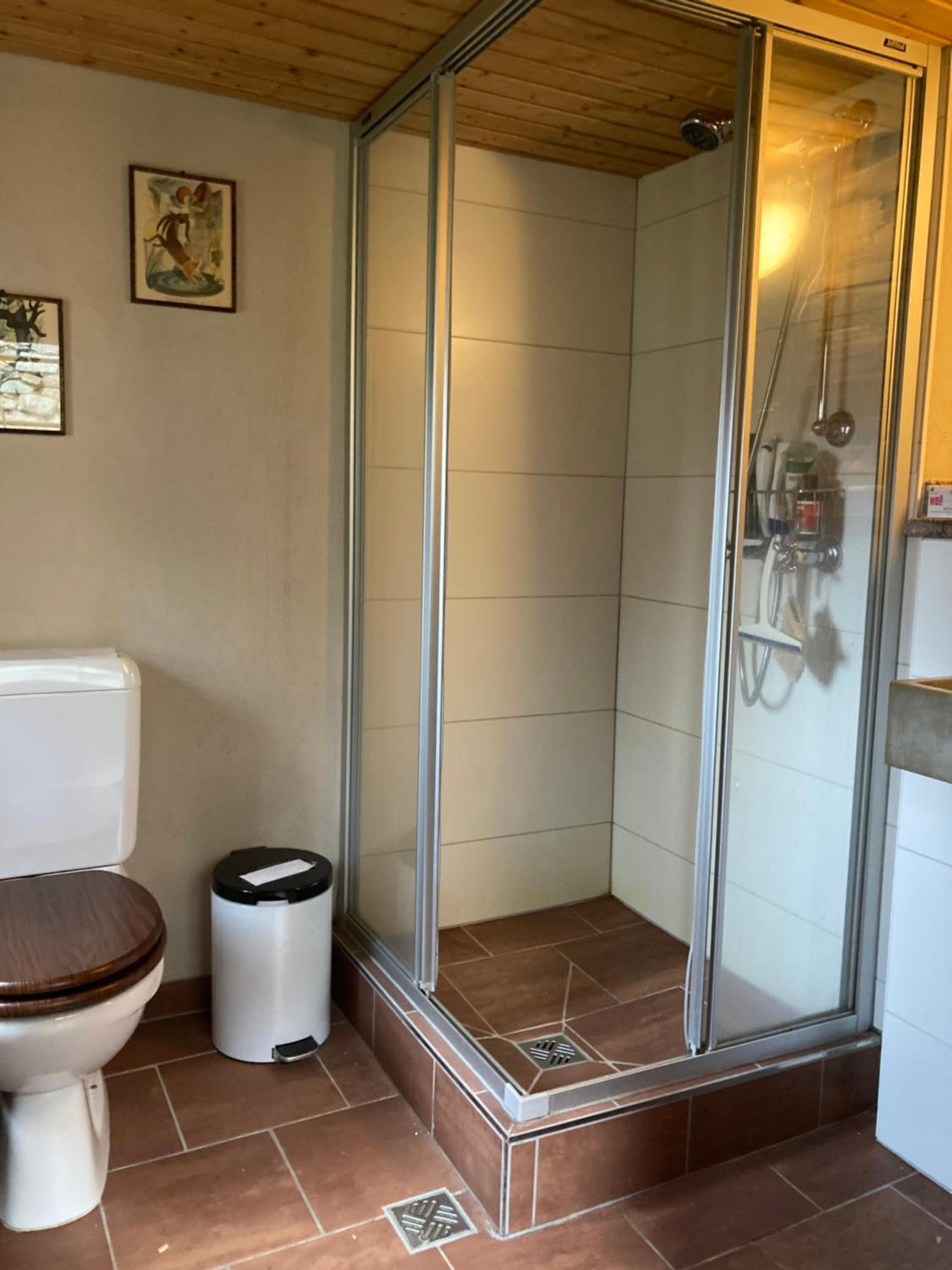 Chalet La Paz with Hotpot and Sauna