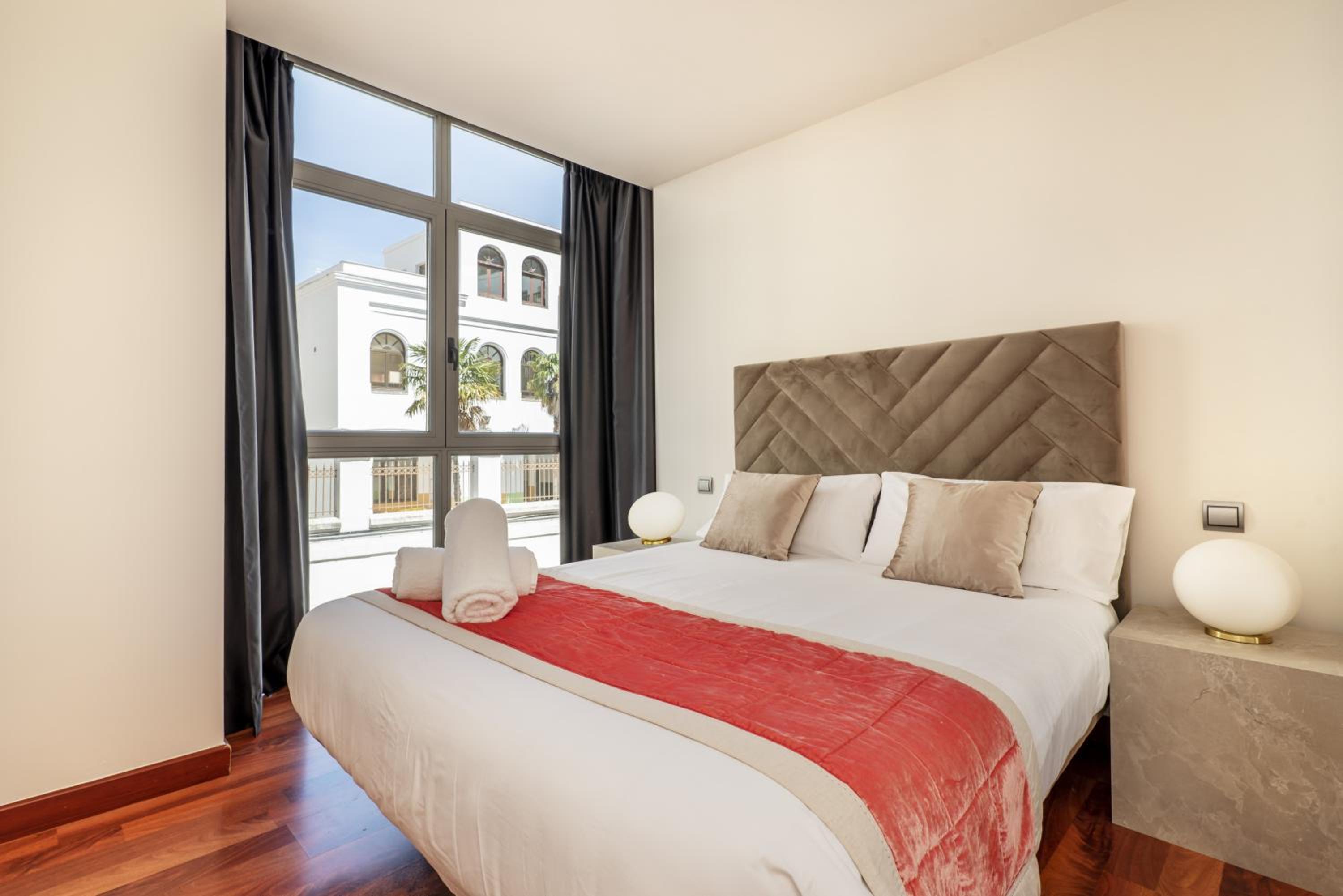 Luxury apartments in Barrio Palacio