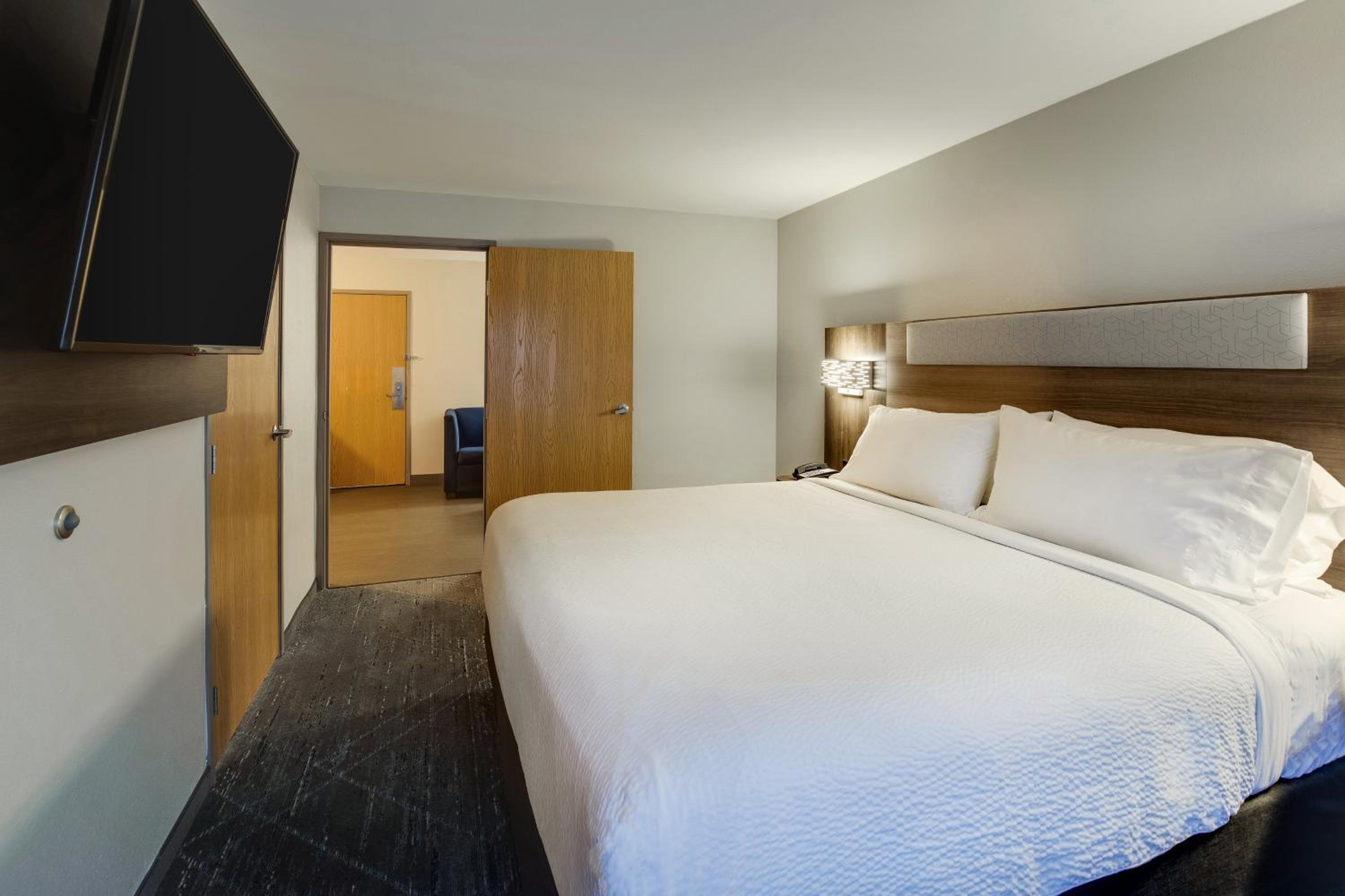Holiday Inn Express I-95 Capitol Beltway - Largo, an IHG Hotel - Property Image 21
