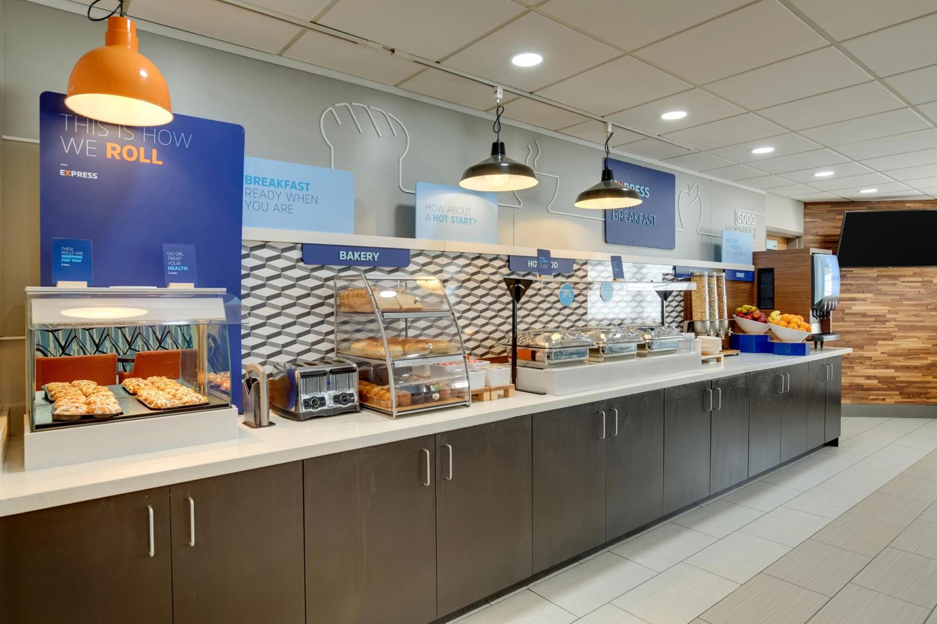 Holiday Inn Express I-95 Capitol Beltway - Largo, an IHG Hotel - Property Image 10
