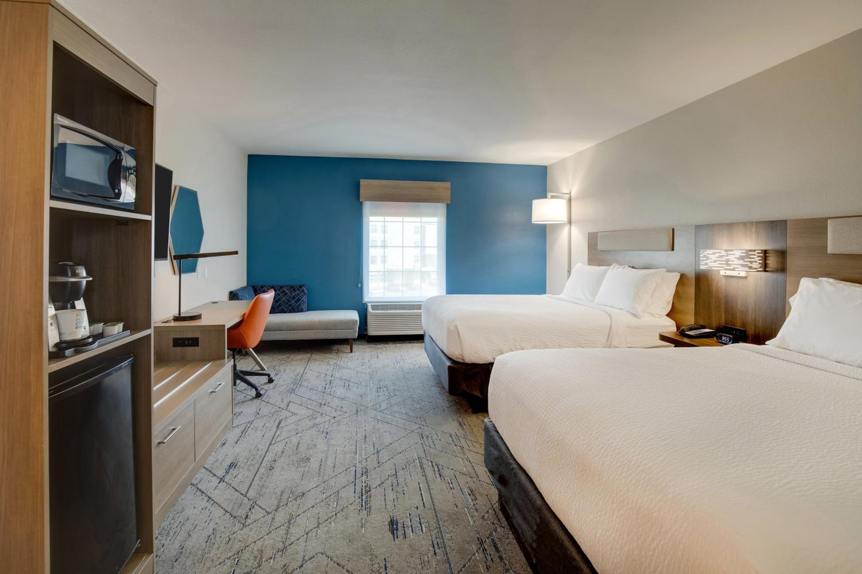 Holiday Inn Express I-95 Capitol Beltway - Largo, an IHG Hotel - Property Image 1