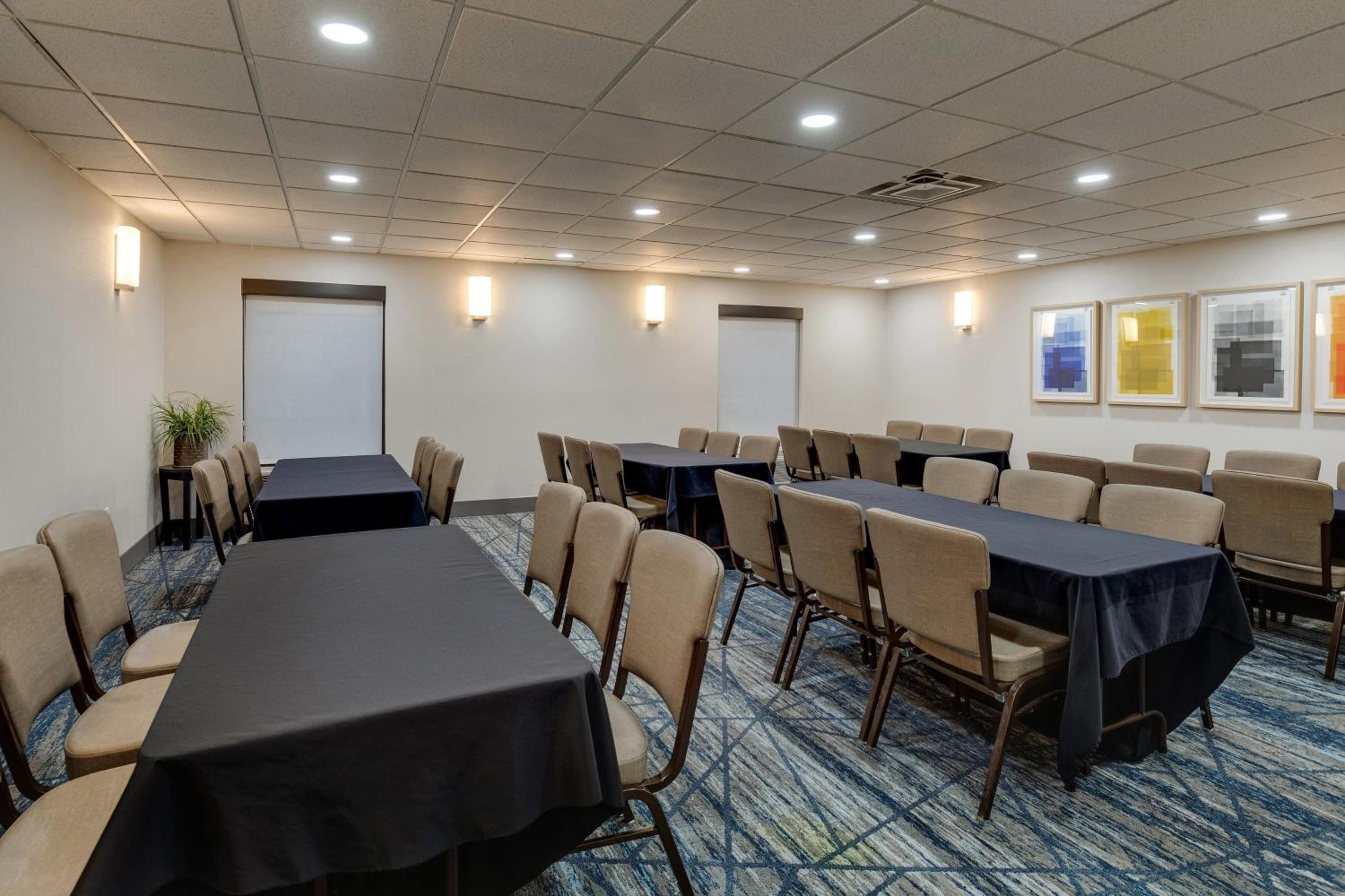 Holiday Inn Express I-95 Capitol Beltway - Largo, an IHG Hotel - Property Image 7