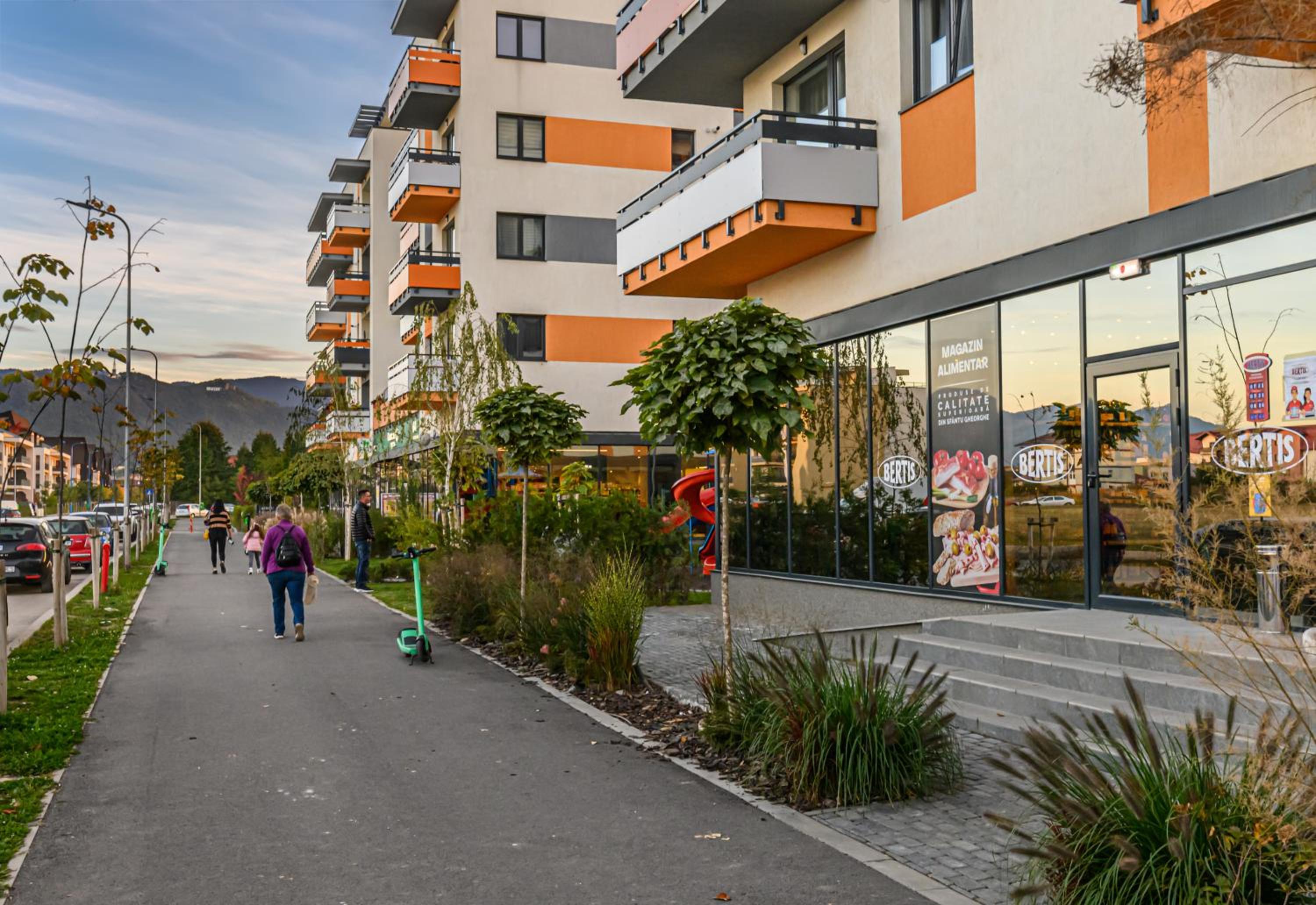 KOA Moon Penthouse, apartamento con jacuzzi en Braşov