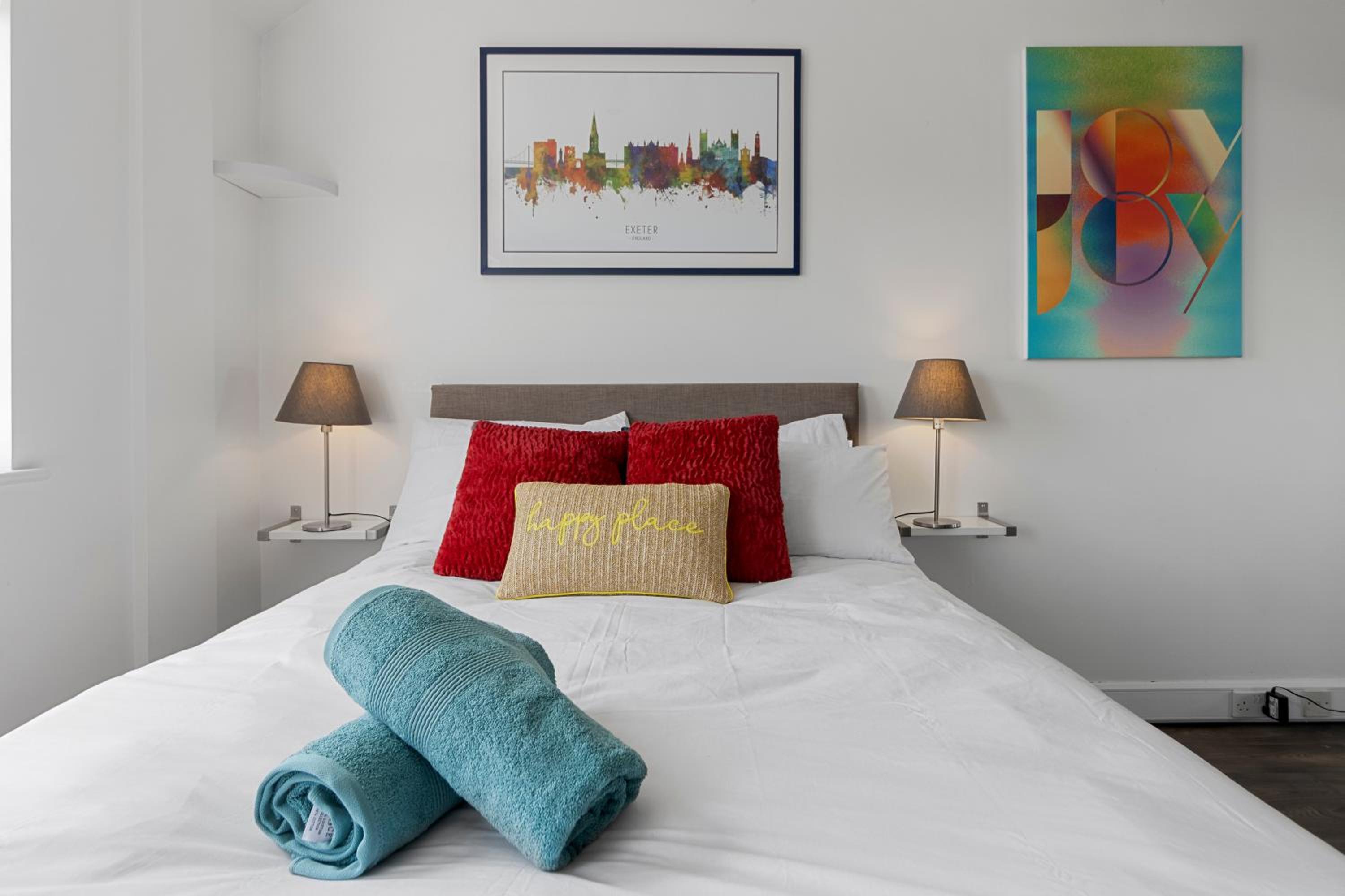 City Centre Studio Apartments - Baxter Apartment - Short Stays UK Ltd view 3