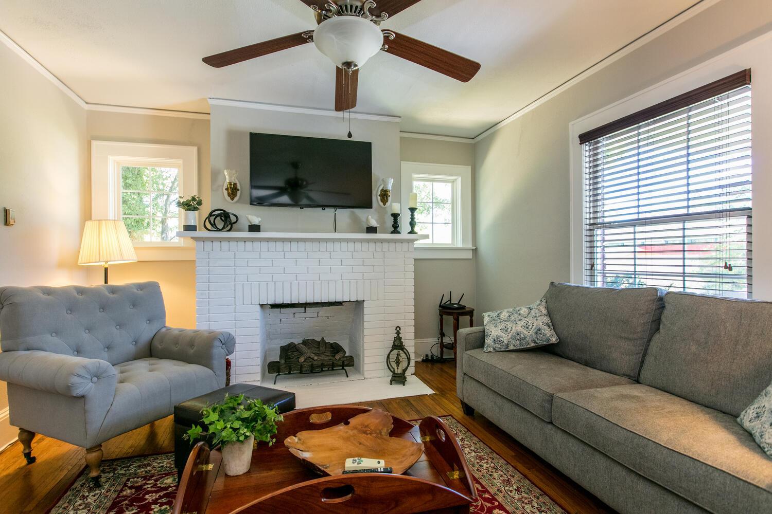 Roomy 5BR Bungalow with Backyard, Walk to Downtown