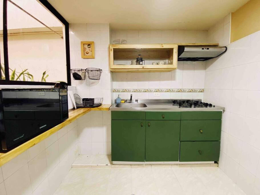 Descubre cali desde este acogedor apartamento.