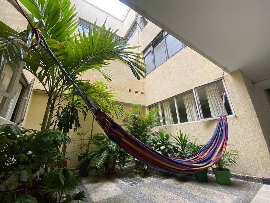 Descubre cali desde este acogedor apartamento.