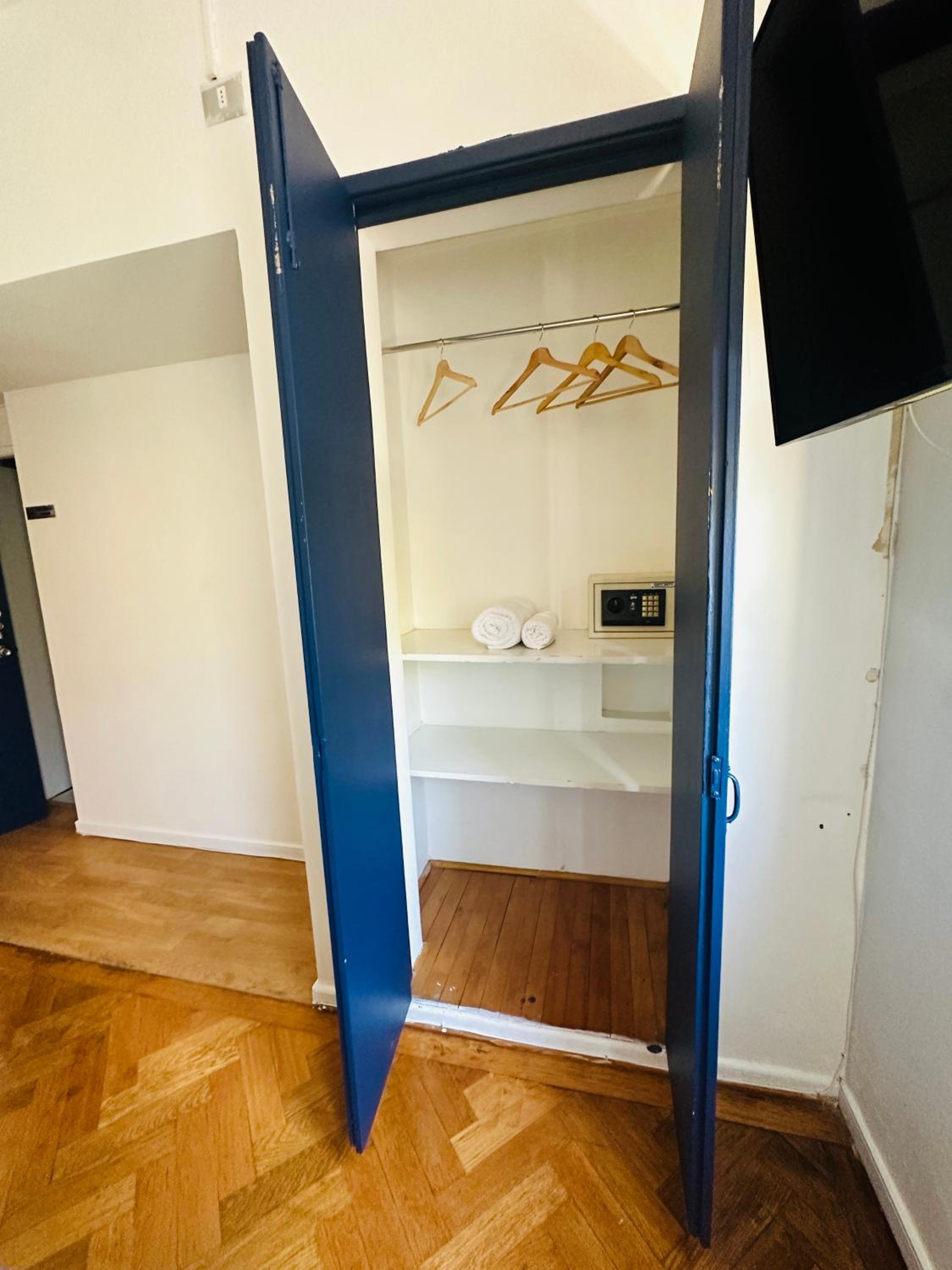 MAKTVB Europa - Hostal Boutique
