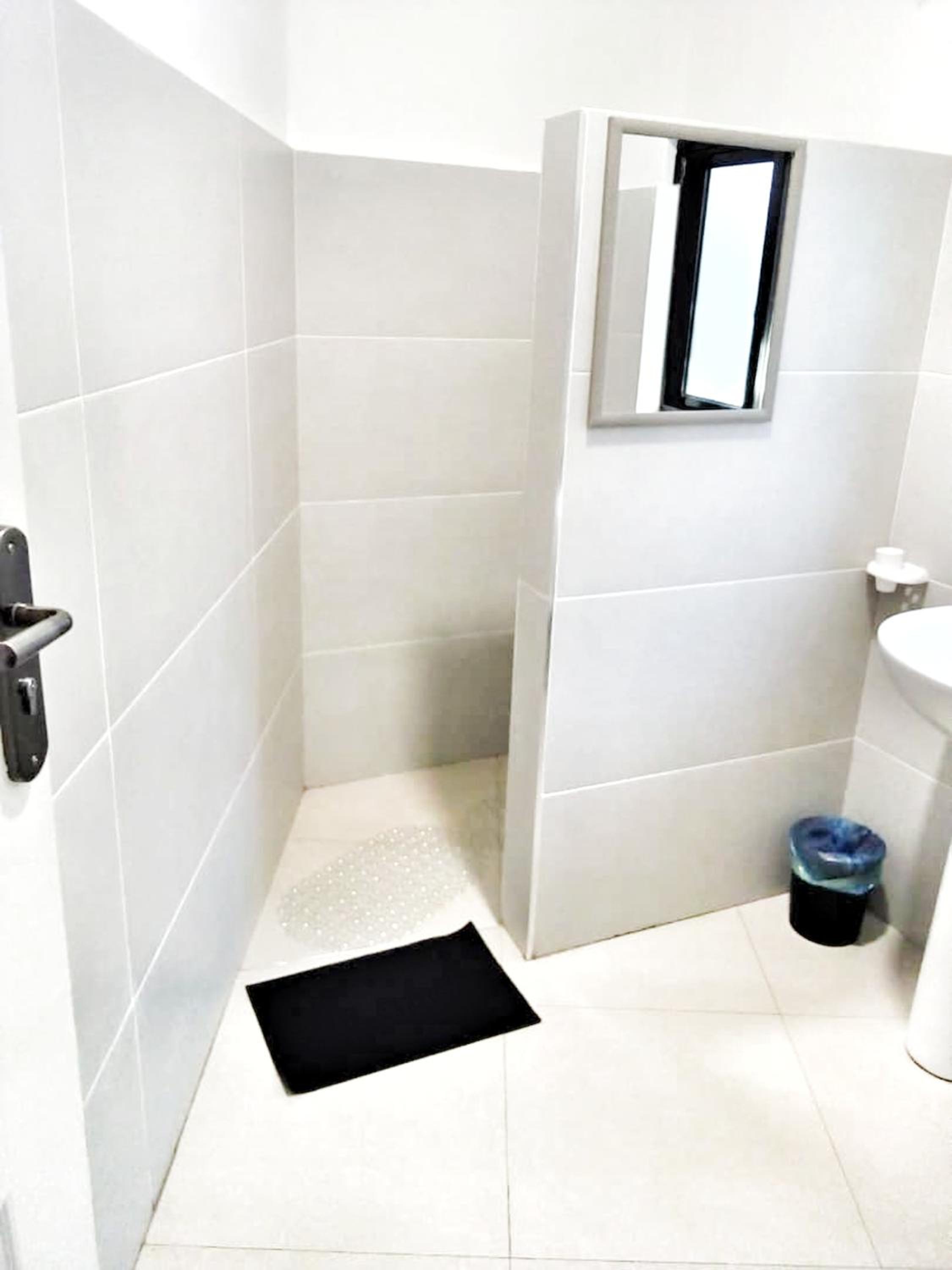 Savanna Tree Apartments - self catering town center
