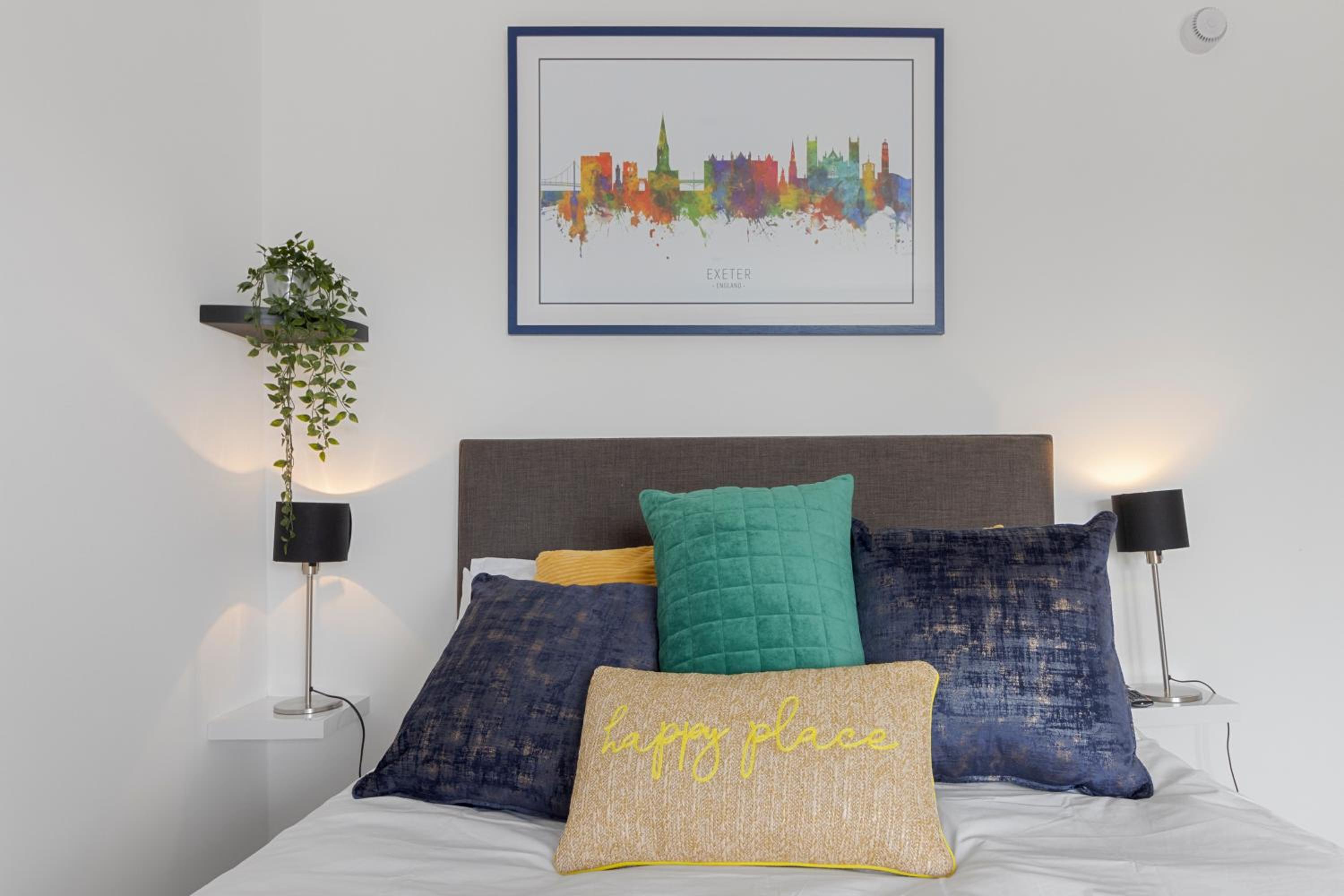 City Centre Studio Apartments - Eden Apartment - Short Stays UK Ltd
