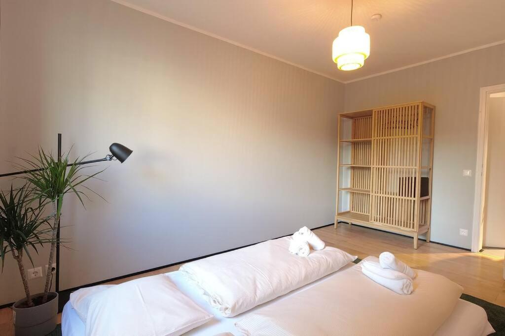 BU Designer-Apartment next to Metro U1