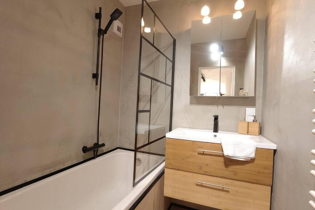 BU Designer-Apartment next to Metro U1