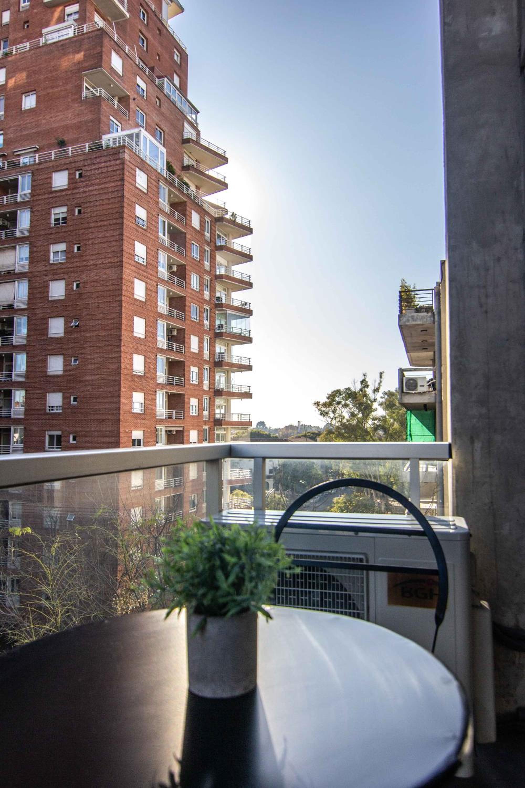 Explorá Buenos Aires en este Estupendo Depto Núñez - 601 -
