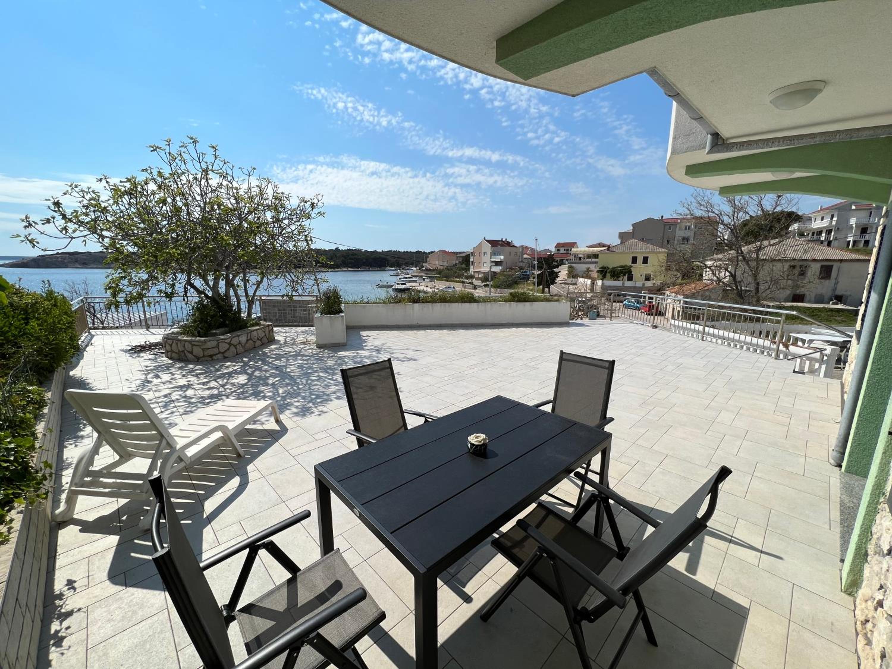 Apartment lorenco Šimuni view 3