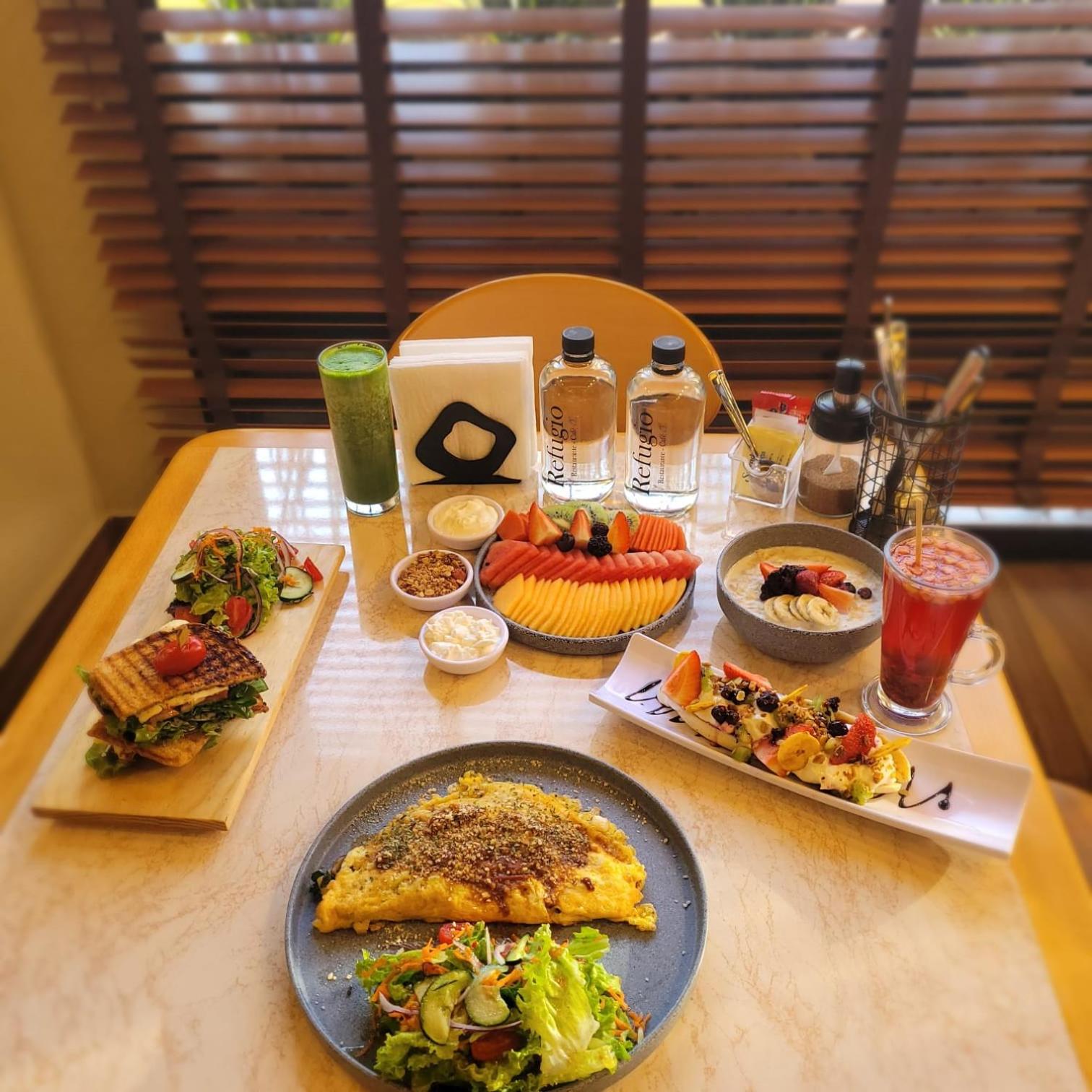breakfast buffet
