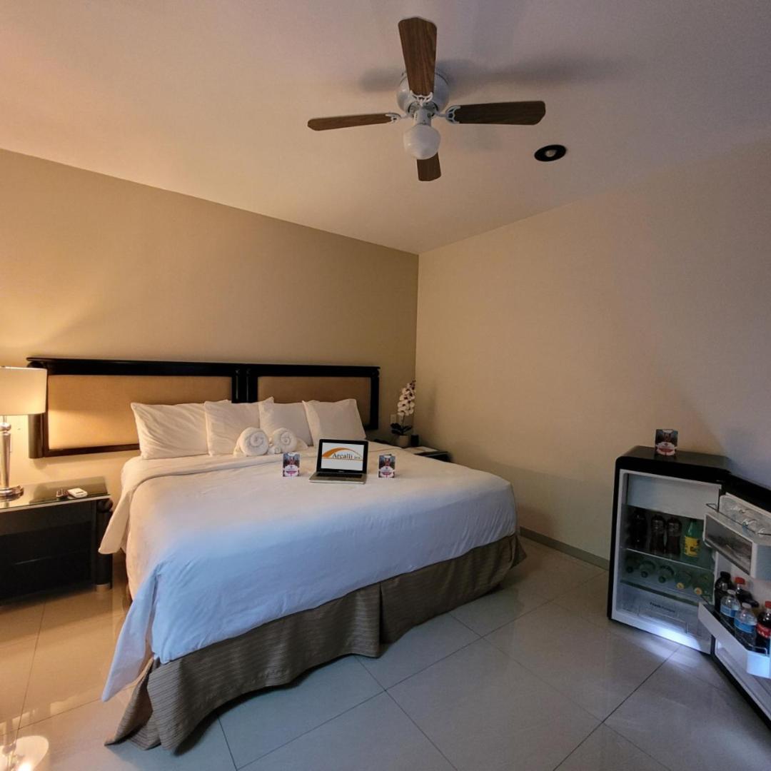 Hotel CH, photo 13