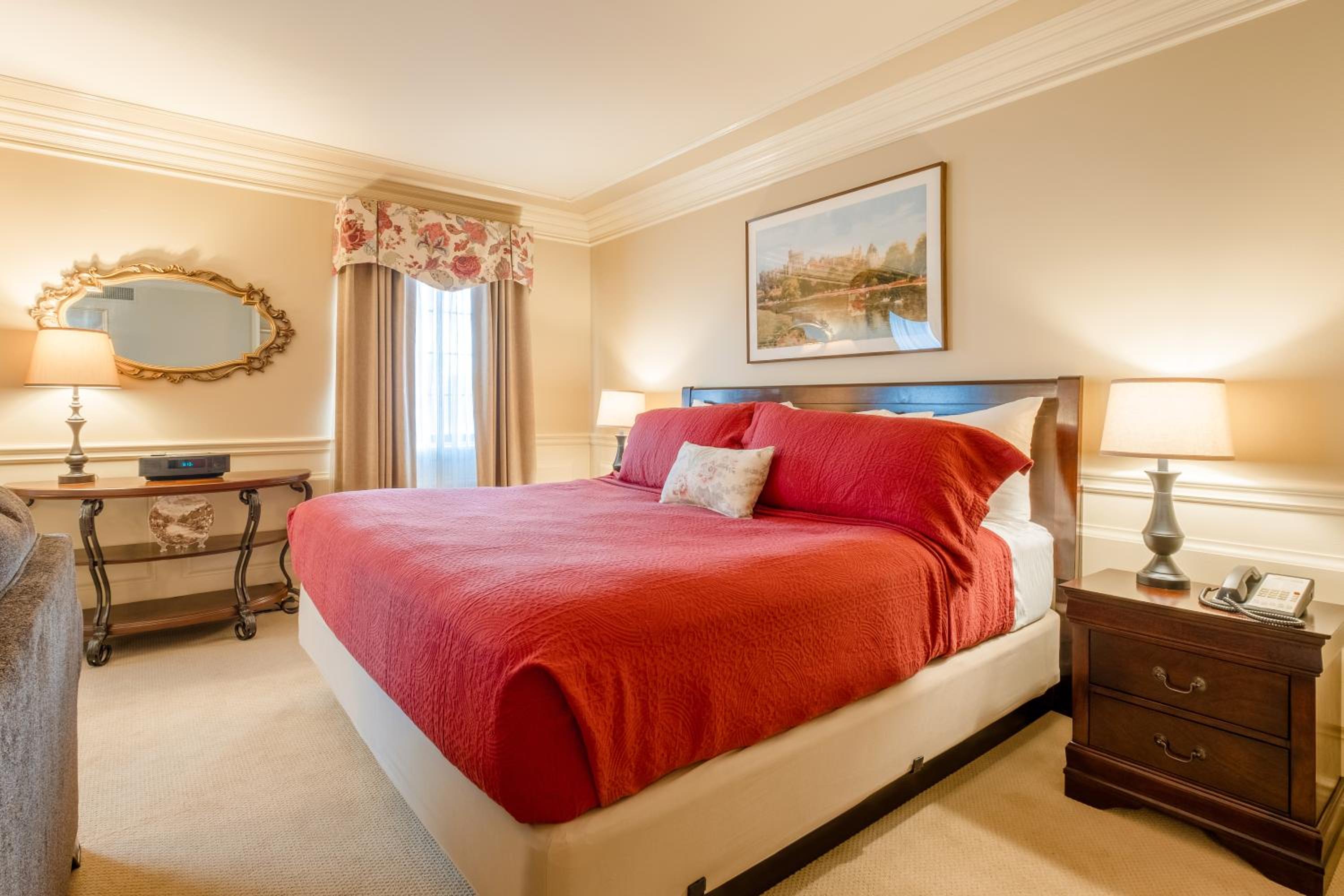 Red Coach Inn