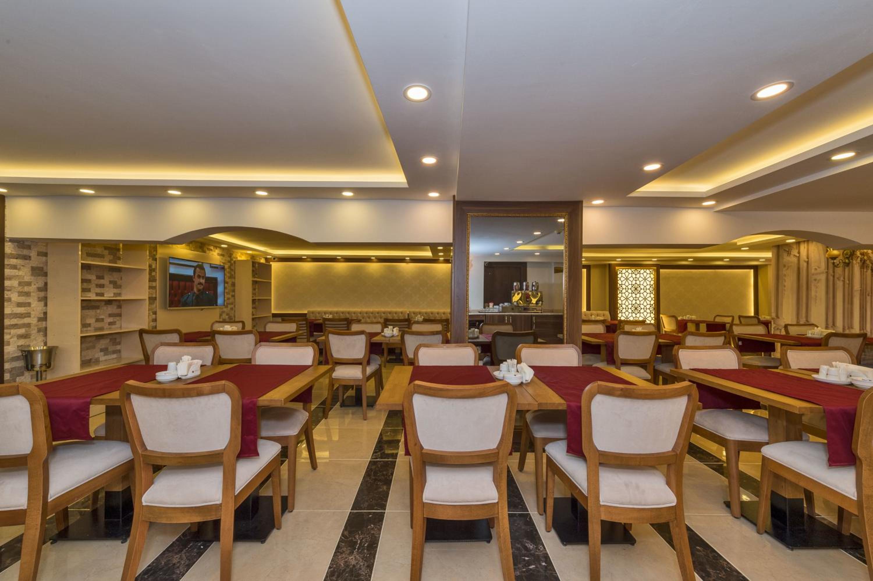 Marmara Place Old City Otel - Image 18