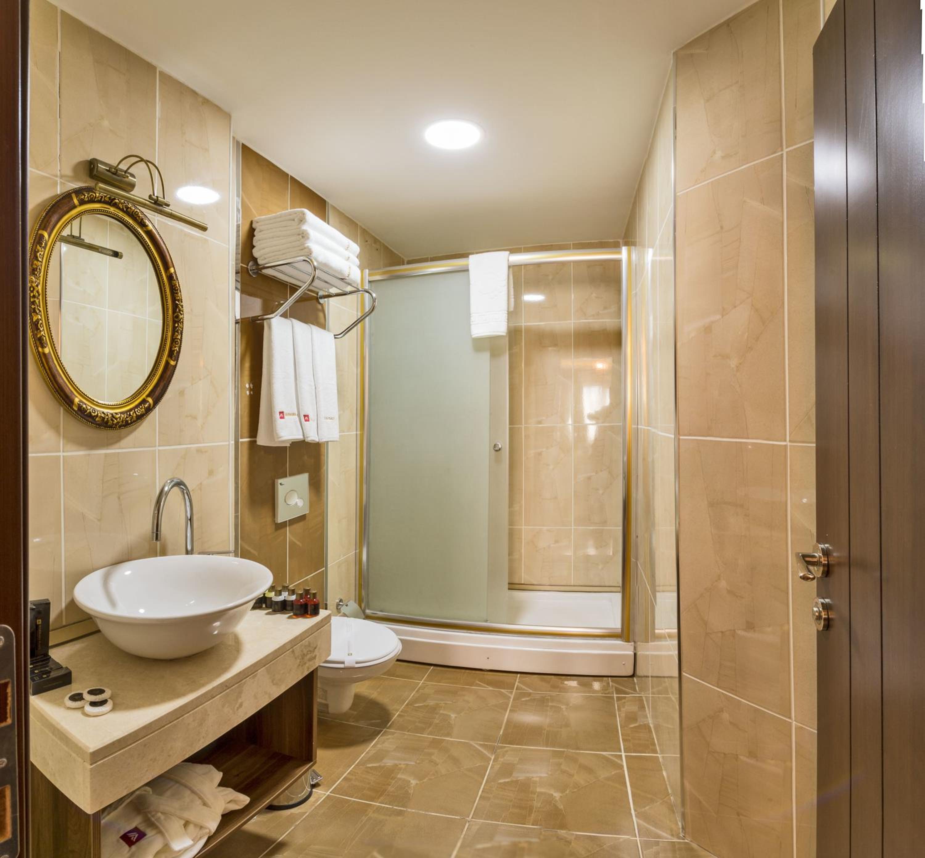 Marmara Place Old City Otel - Image 37