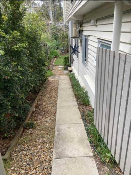 Adorable Private 2 bedroom Guest Suite + pool