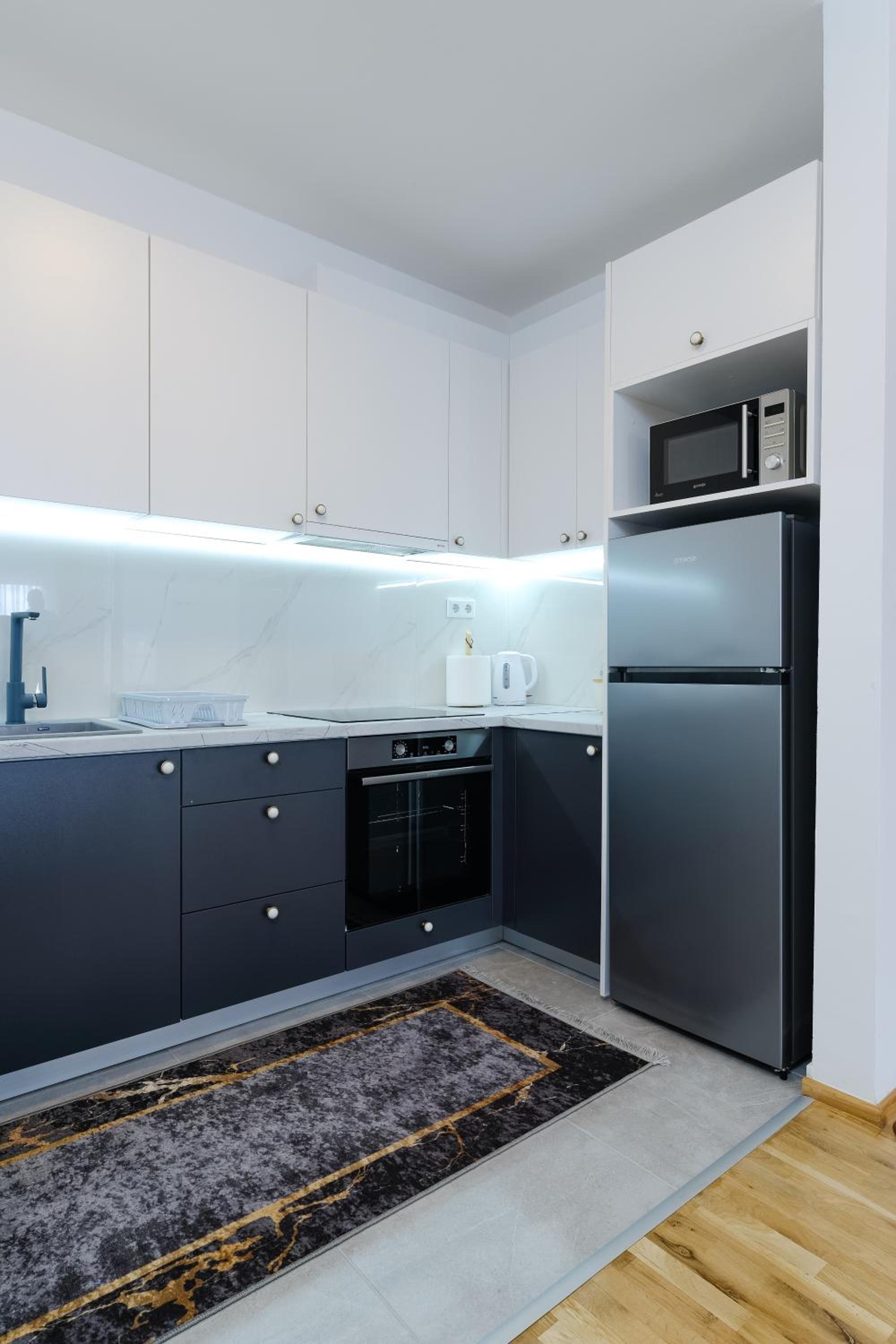 Sara Apartments