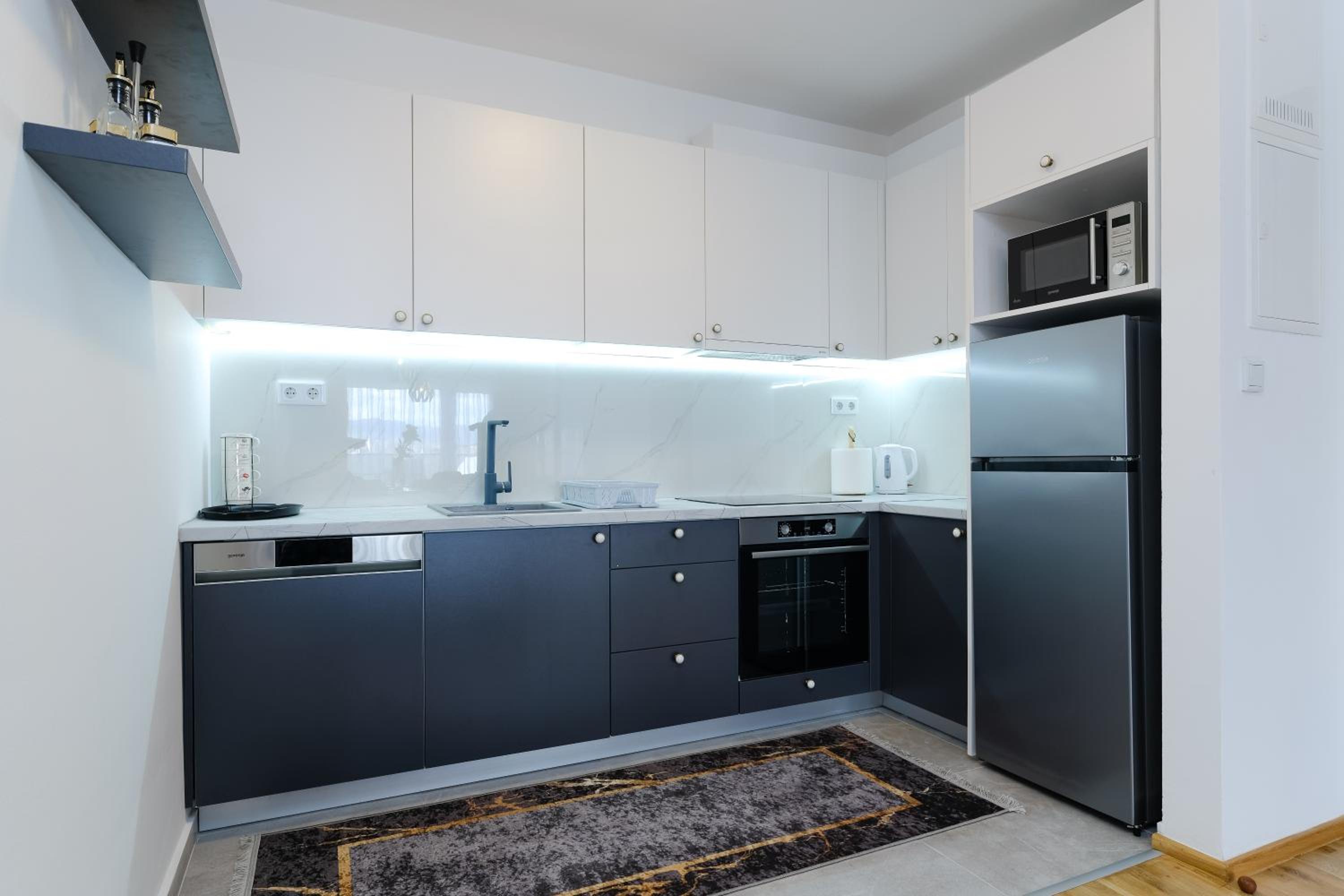Sara Apartments