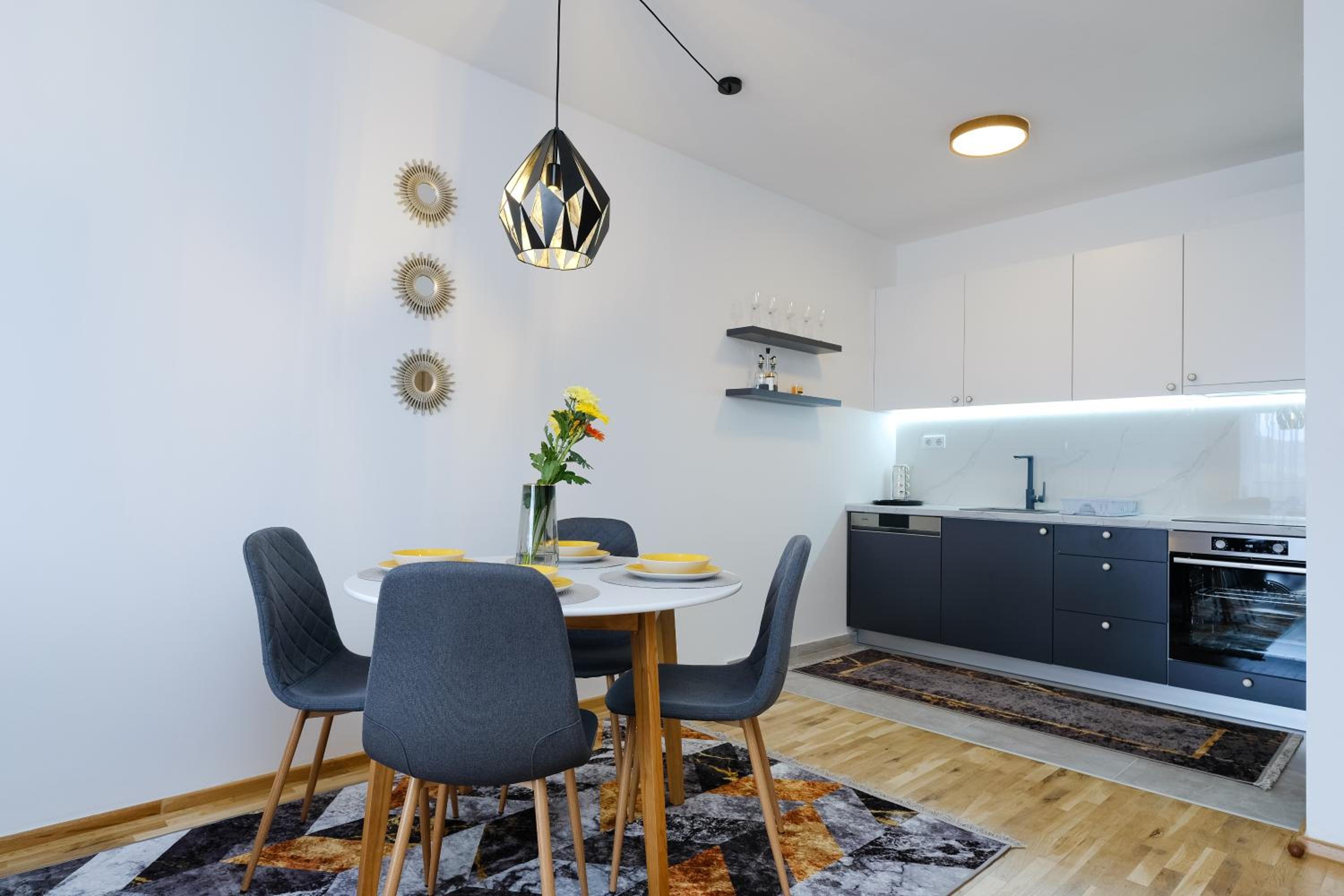 Sara Apartments