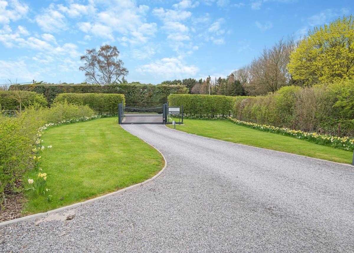 Midsomer Lodges