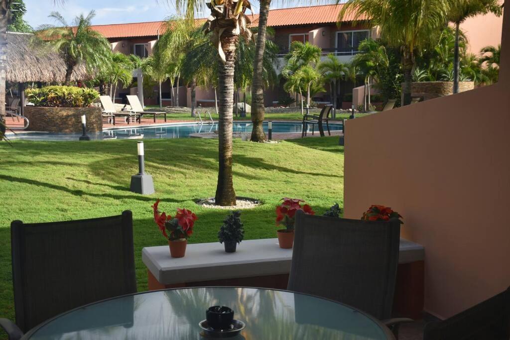 Amazing 2-Bedroom Townhouse near Eagle Beach