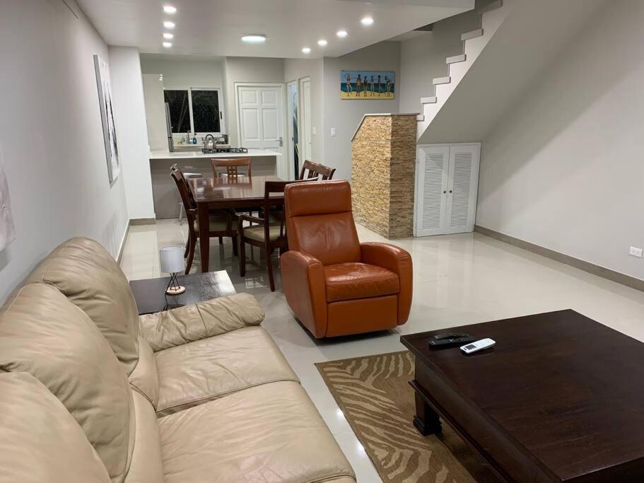 Amazing 2-Bedroom Townhouse near Eagle Beach