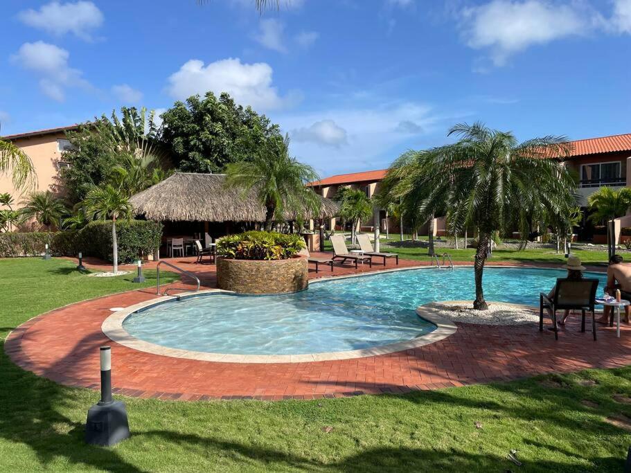 Amazing 2-Bedroom Townhouse near Eagle Beach