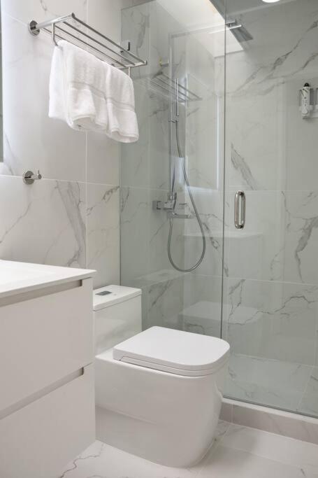 Amazing 2-Bedroom Townhouse near Eagle Beach