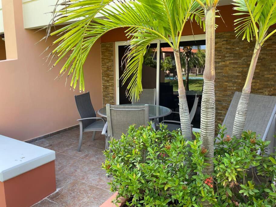 Amazing 2-Bedroom Townhouse near Eagle Beach
