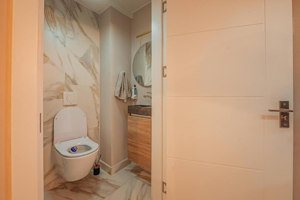 Villa de Leon suitable for 14 persons. 5 bedrooms 5 bathrooms