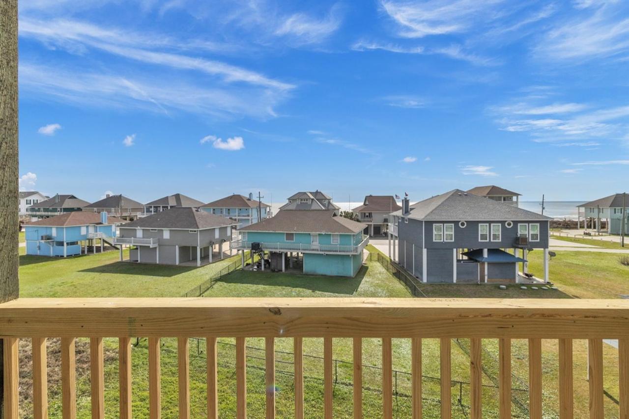 Birds Eye View home view 4