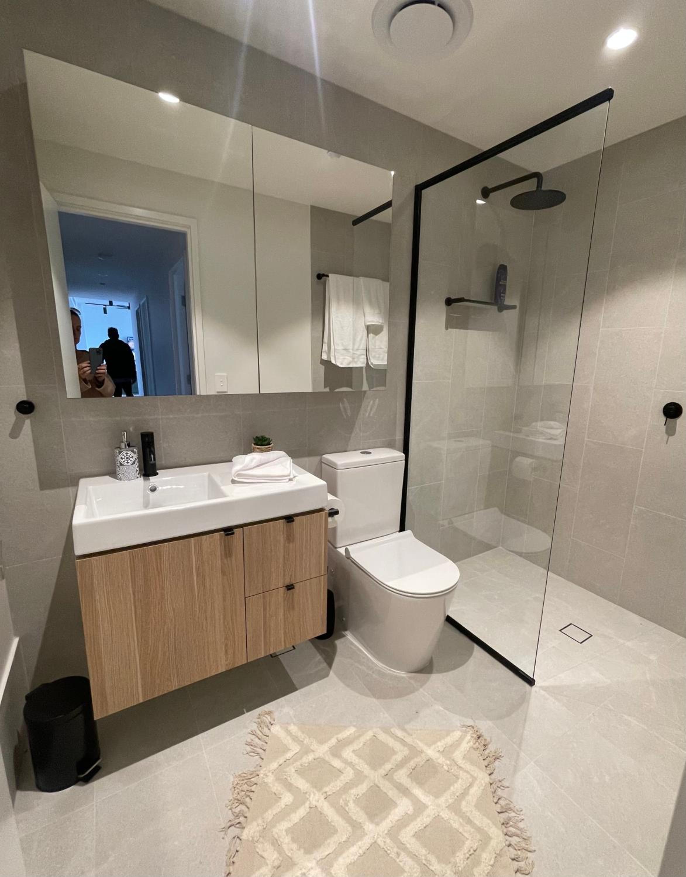 Little Lane Apartments Comfortable, Chic New Apartment in Heart Of Fremantle Features Large balcony & Free car bay