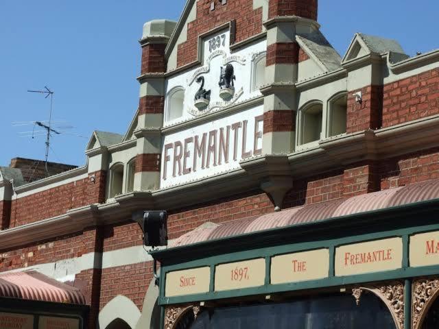 Little Lane Apartments Comfortable, Chic New Apartment in Heart Of Fremantle Features Large balcony & Free car bay